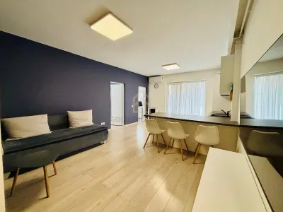 Apartament modern cu 3 camere de închiriat  zona Casa Crișan, vizavi de parc - foto 2