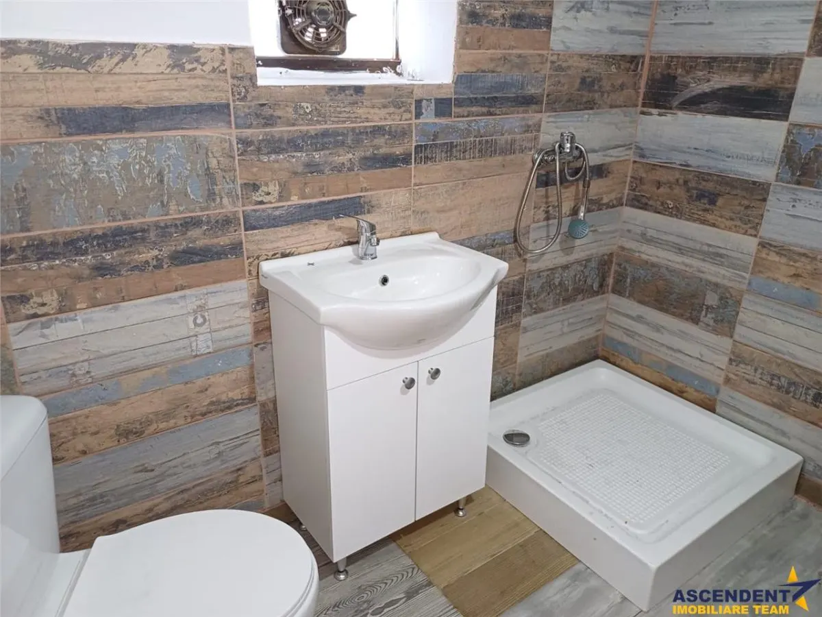 Casa si pentru cazare muncitori in zona parcului industrial Prejmer Brasov - foto 12