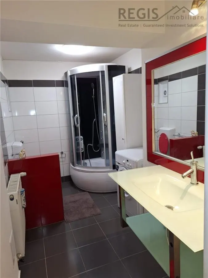 Apartament 2 camere la casa cu curte proprie Schei - foto 4