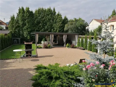 Proprietate deosebita, pe 4 camere, 140 mp, curte amenajata, Central, Brasov - Brasov