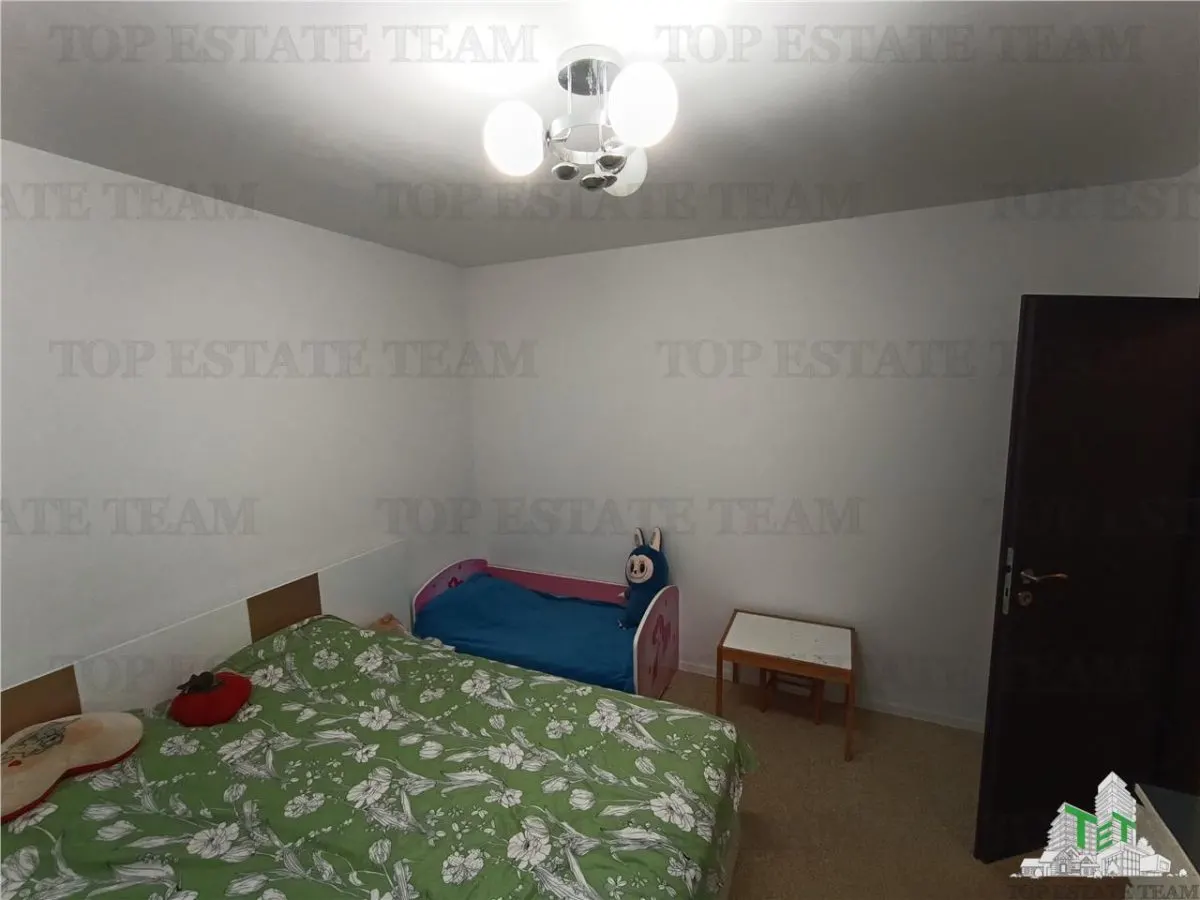 Apartament modern cu 4 camere, intr-un bloc reabilitat cu SU de 75mp, parter/4, zona OZANA, la 10 , 15 minute pietonal de statia de metrou 1 Dec 1918. - foto 14