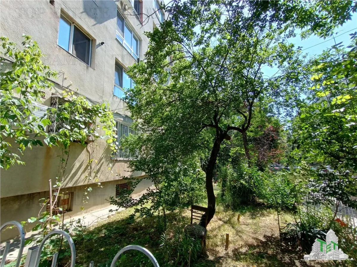 Apartament modern cu 4 camere, intr-un bloc reabilitat cu SU de 75mp, parter/4, zona OZANA, la 10 , 15 minute pietonal de statia de metrou 1 Dec 1918. - foto 19