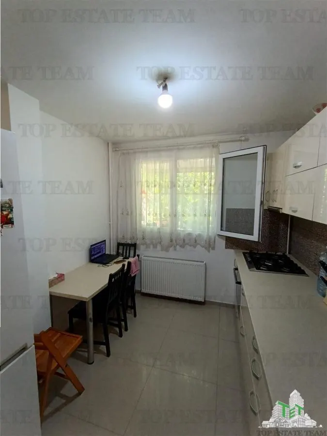 Apartament modern cu 4 camere, intr-un bloc reabilitat cu SU de 75mp, parter/4, zona OZANA, la 10 , 15 minute pietonal de statia de metrou 1 Dec 1918. - foto 9