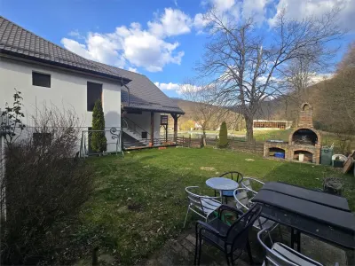 Resita Casa cu Teren Drept 500 Mp retrasa la marginea padurii - foto 16