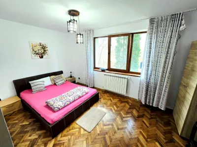 Resita Casa cu Teren Drept 500 Mp retrasa la marginea padurii - foto 9