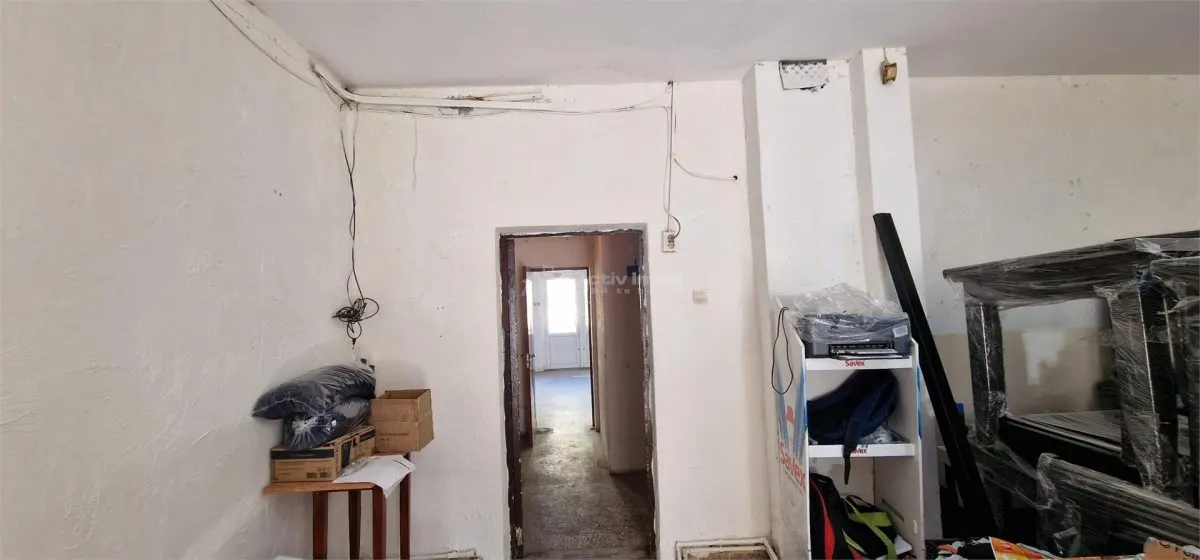 Resita Spatiu Comercial Moroasa - foto 6
