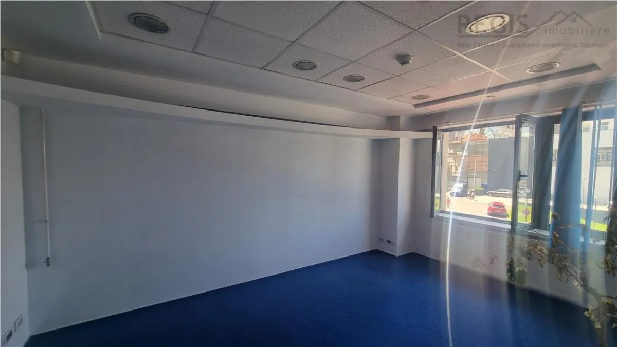 Spatiu comercial versatil in Centrul Civic - foto 20