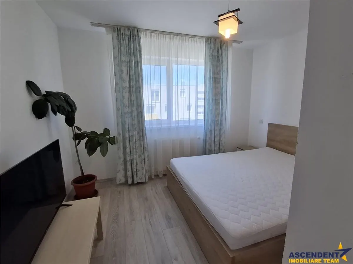 Apartament 2 camere cu parcare si boxa, Top City, Tractorul Brasov - foto 15