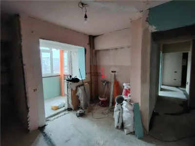 Apartament 4 camere Metrou Obor In Renovare - Bucuresti