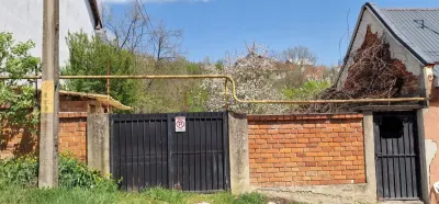 Resita Lot de Casa 600 Mp Toate Utilitatile Zona Triaj - Resita