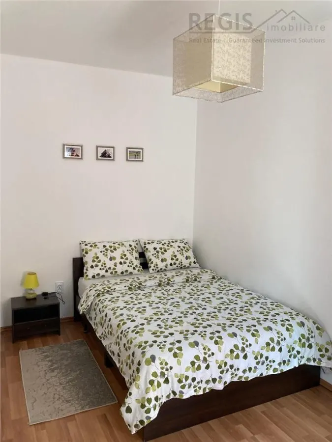 Apartament de 3 camere in zona Centrul Istoric - foto 3