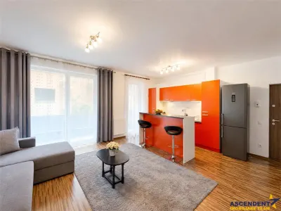 Regim vila, 2 camere, luminos, balcon, parcare, Cartierul Toamnei, Rasnov, Brasov - Brasov