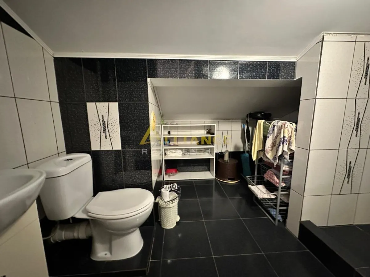 Vila insiruita P+1+M 5 camere 3 bai Primarie Popesti Leordeni - foto 18