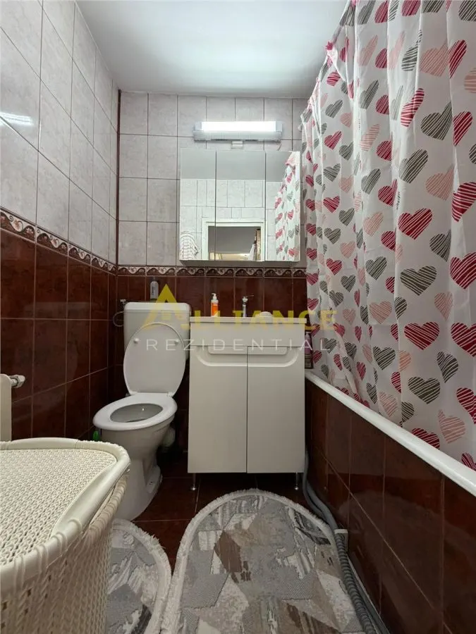 Sector 3 Apartament 4 camere 2 bai 81,5 mp - foto 14