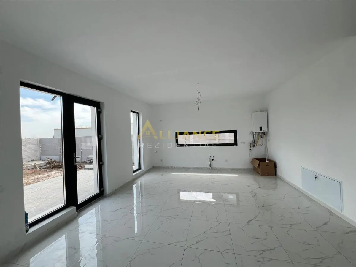 Casa individuala - 3 camere--90 mp utili -Teren 427 mp - foto 6
