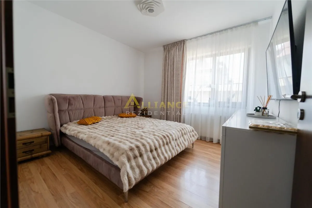 Casa 5 camere mobilata si utilata 280 MP UTILI - foto 12