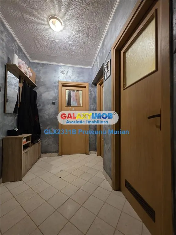 Vanzare garsoniera spatioasa Moderna situata langa Polic Brancusi - foto 25
