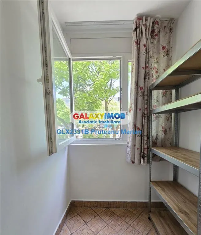 Vanzare garsoniera spatioasa Moderna situata langa Polic Brancusi - foto 5